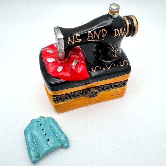 Sewing Machine Seamstress Retro Style Porcelain Hinge Trinket Box Shirt Figurine - Picture 1 of 9